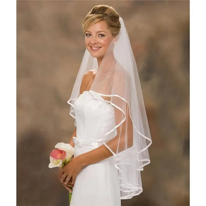 Short Tulle Bridal Veil with Comb