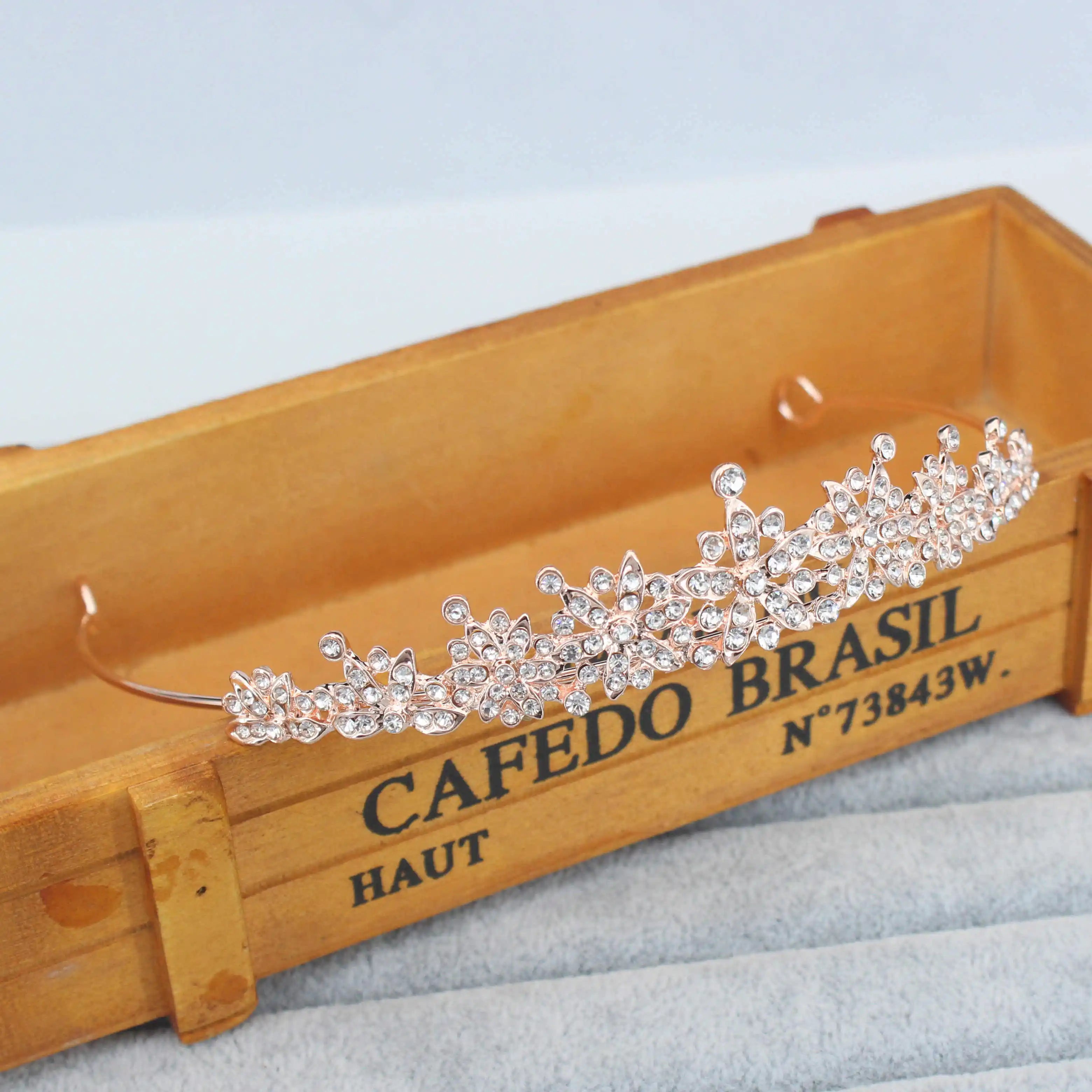 Pearl Bridal Tiara Crown Set