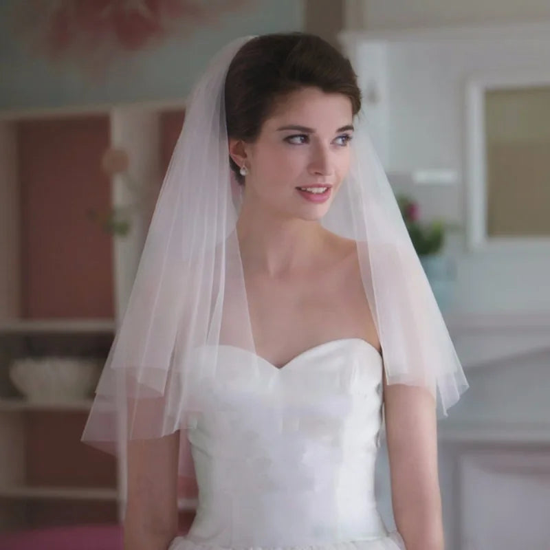Short Tulle Bridal Veil with Comb