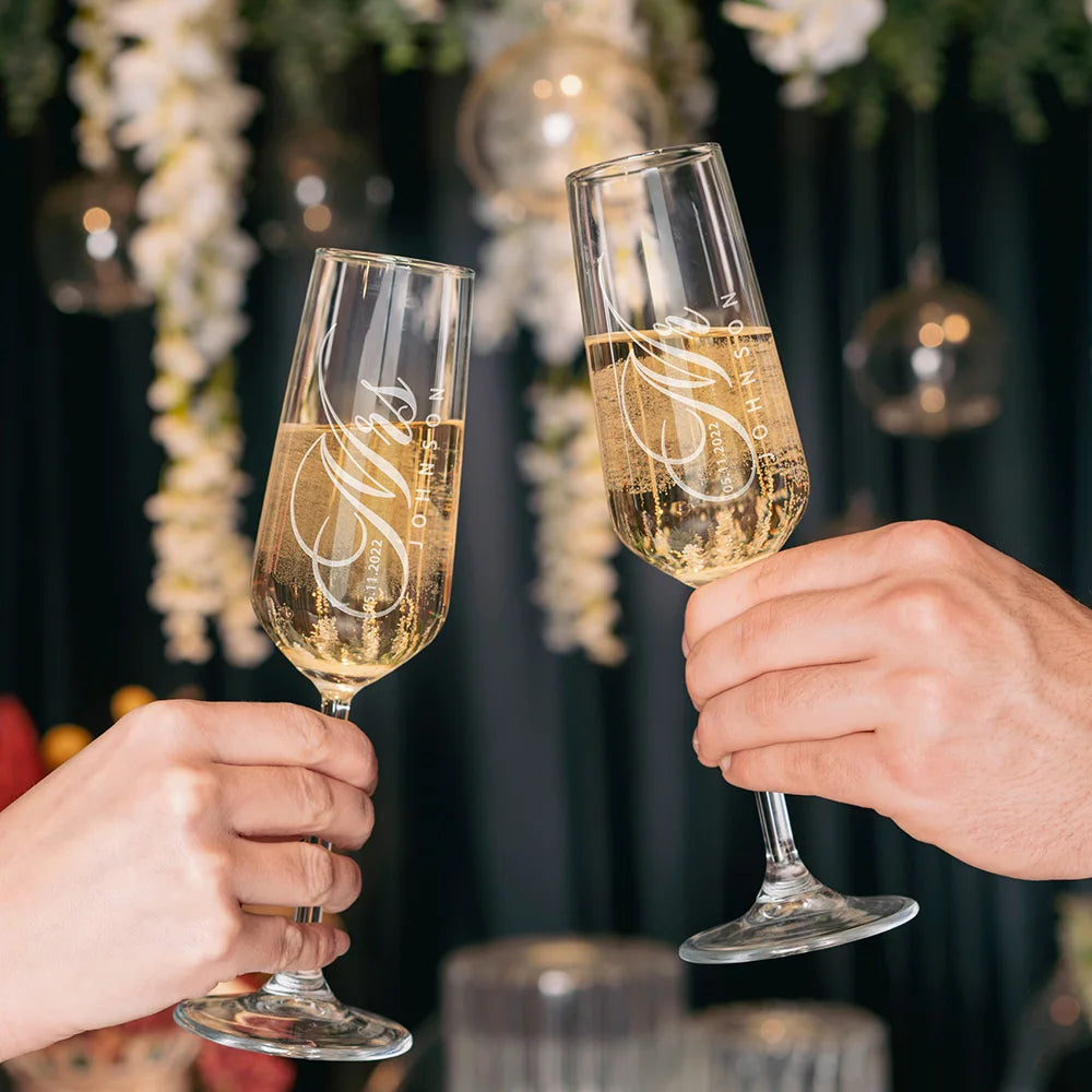 Personalized Mr & Mrs Champagne Flutes