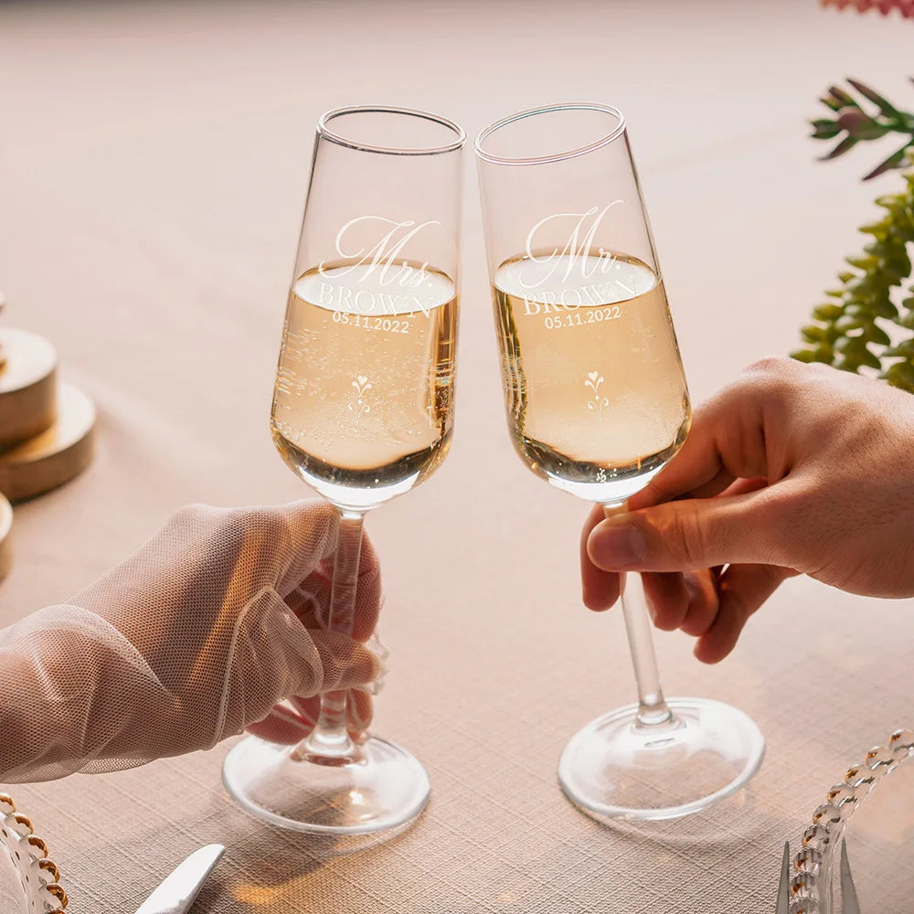 Personalized Mr & Mrs Champagne Flutes