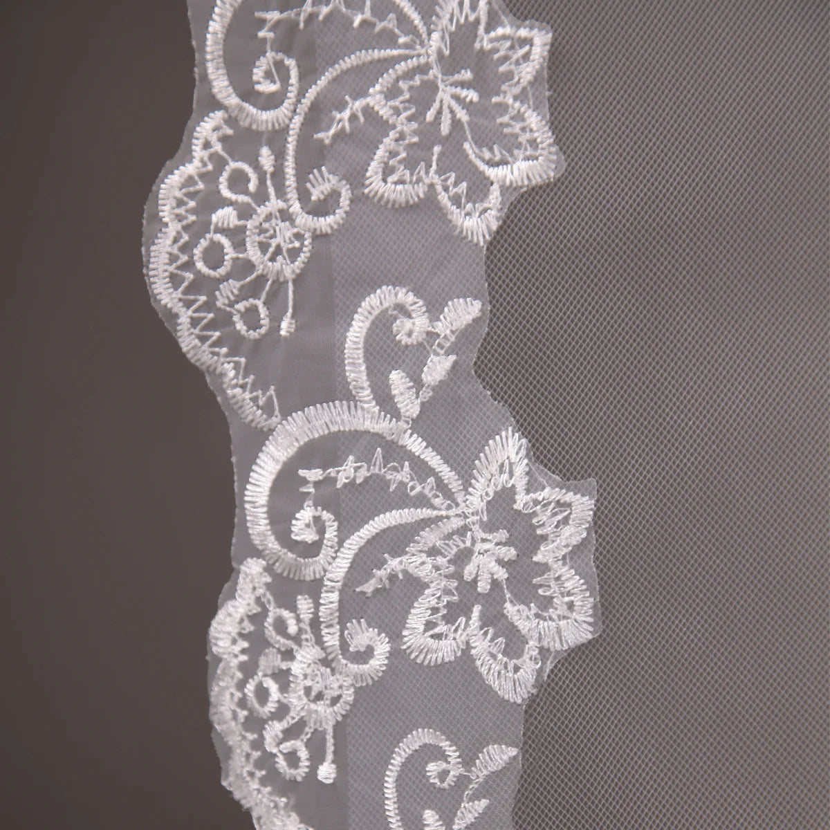 Short Tulle Bridal Veil with Comb
