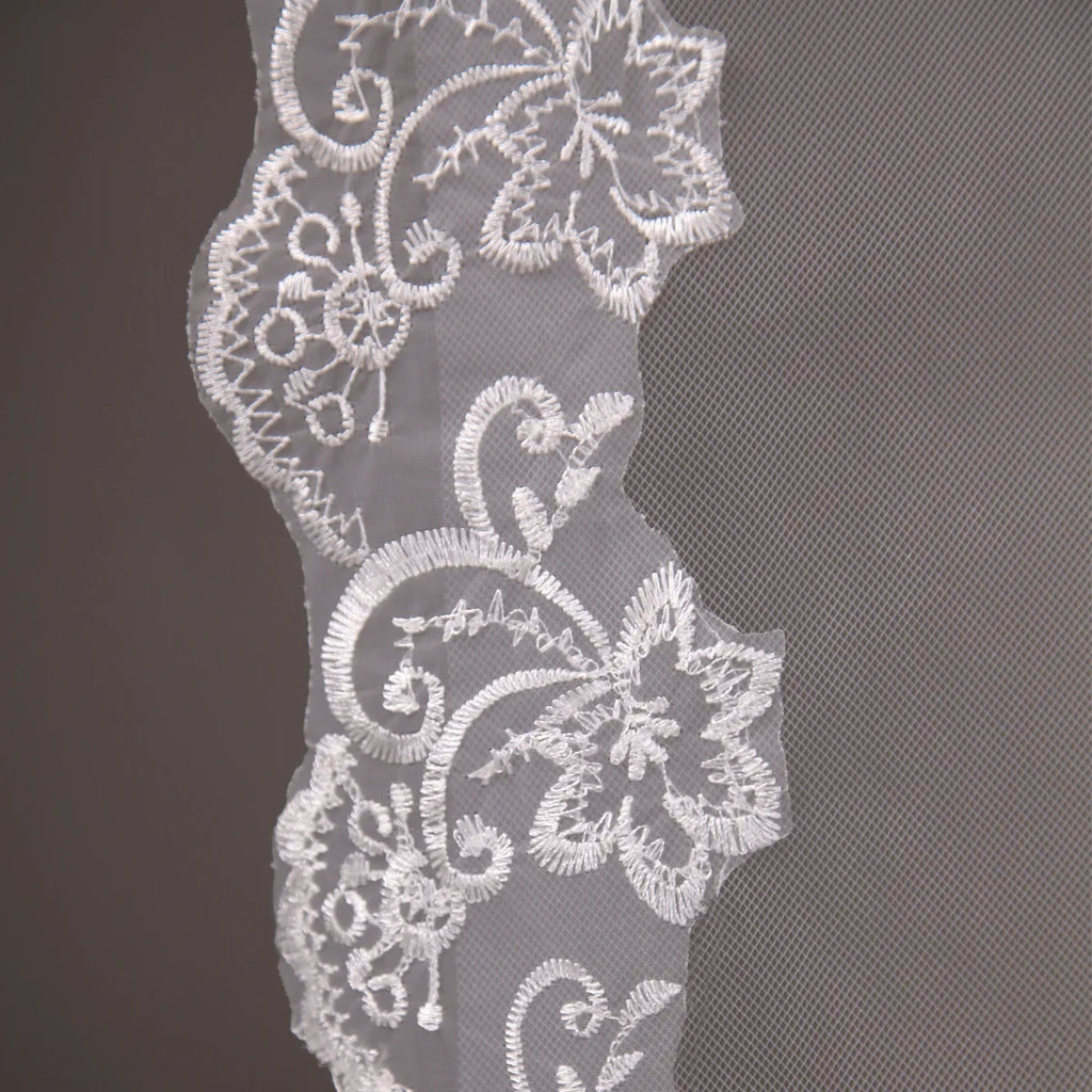 Short Tulle Bridal Veil with Comb