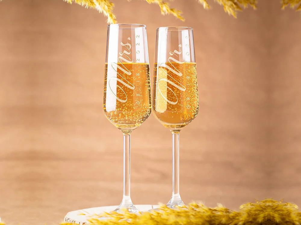 Personalized Mr & Mrs Champagne Flutes