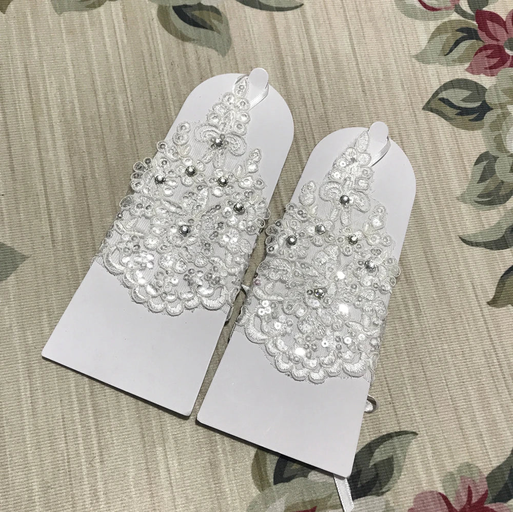 Ivory Lace Bridal Gloves