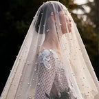 Face-Covered Long Bridal Veil